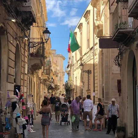 Gargallo Ortigia * سيراكوزا